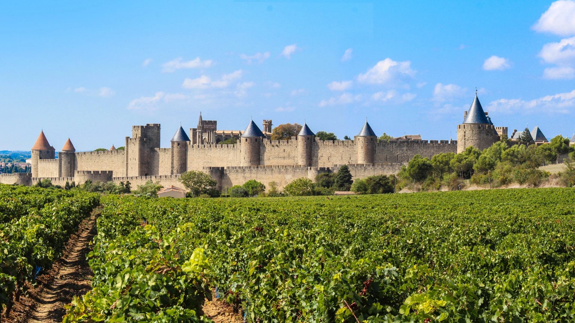 Réservation et location parking Aéroport de Carcassonne - Lavage du Sud 2 -  Carcassonne